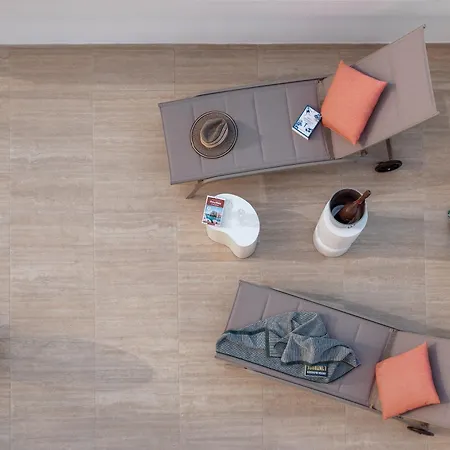 The Elegance For Apartament